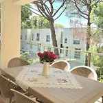 In San Pietro Residences 305 Apartmán Plazhi San Pietro