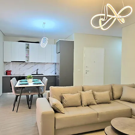In San Pietro Residences 305 شقة