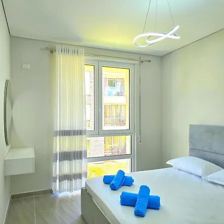 شقة In San Pietro Residences 305 Plazhi San Pietro