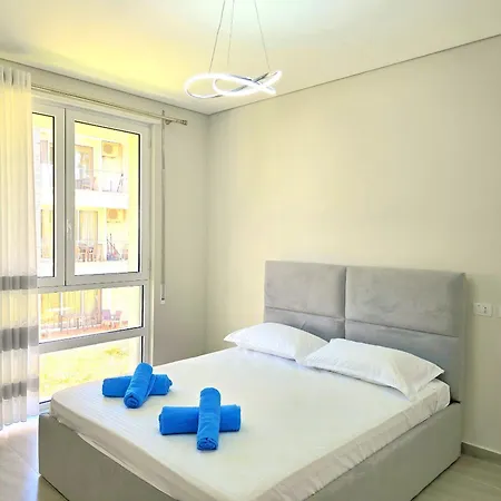 شقة In San Pietro Residences 305 Plazhi San Pietro