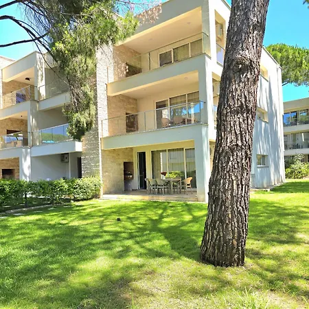アパート In San Pietro Residences 305 Plazhi San Pietro
